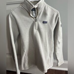 Patagonia women’s quarter zip size small